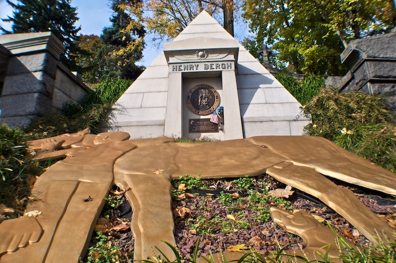 Bergh Mausoleum