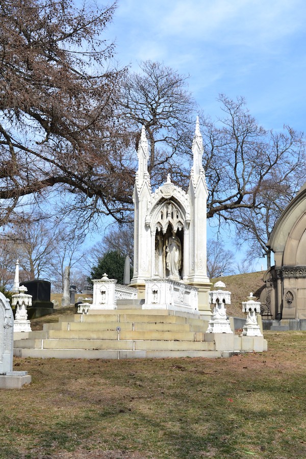 Canda Monument