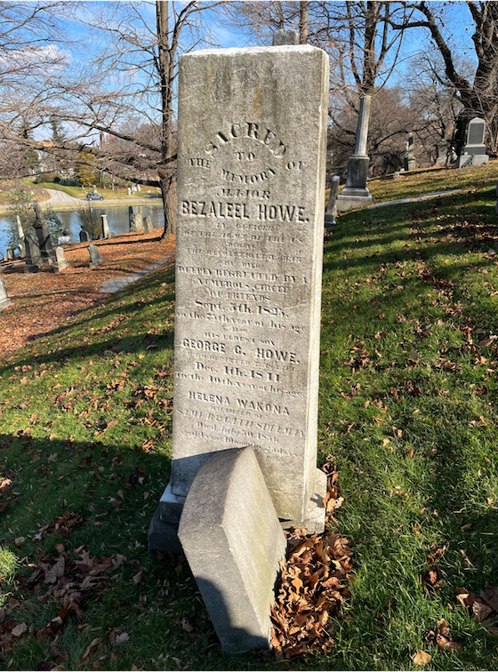 howe gravestone